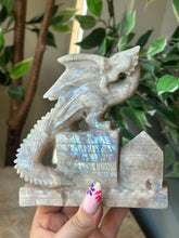 Load image into Gallery viewer, Moonstone Dragon Carving