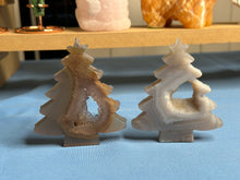 Load image into Gallery viewer, Druzy Agate Tree