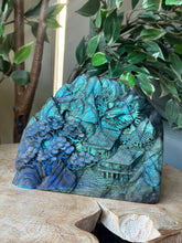 Load image into Gallery viewer, Labradorite Landscape Carving
