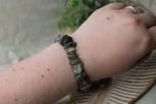 Load image into Gallery viewer, Labradorite Chunky Chip Bracelet